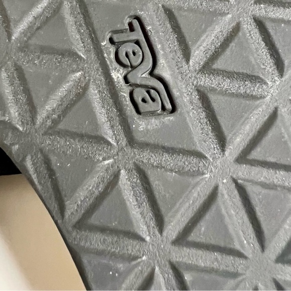 TEVA Flatform Universal sandals in Black womens size 10M Hiking comfy. - Picture 5 of 10